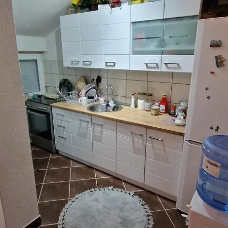Centar With Three Bedrooms * 야이체